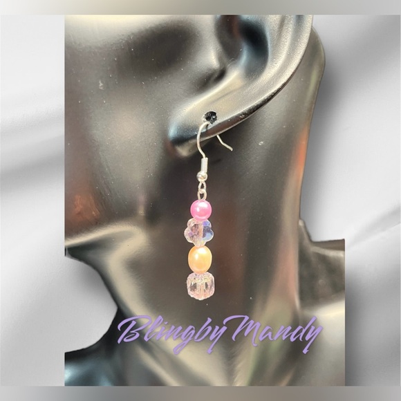🌸fresh water pearl and flower Swarovski earrings-classics! Pale purples - Picture 8 of 8